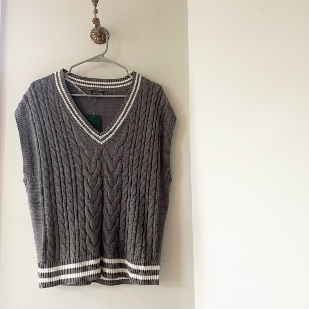 NWT • Wild Fable Grey Retro Cable Knit Sweater Vest | XS